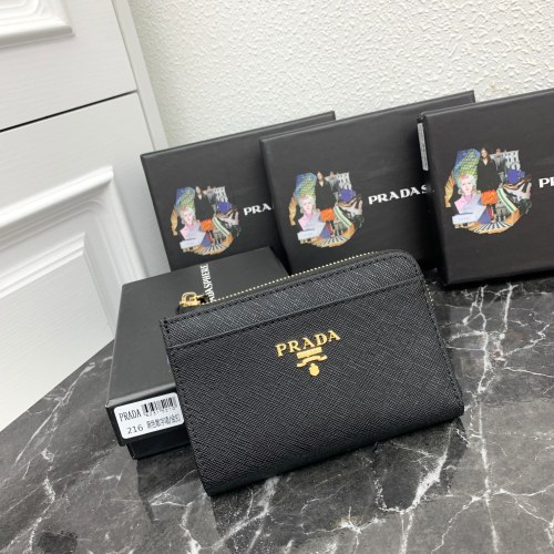 【話題商品！】 プラダ 激安偽物 短財布