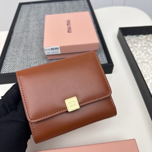 超話題! ミュウミュウ スーパーコピー 短財布