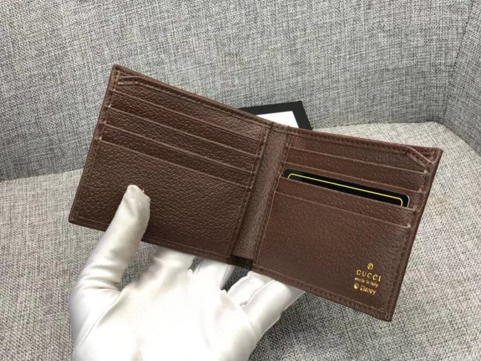 日本未入荷 グッチ コピー 短財布