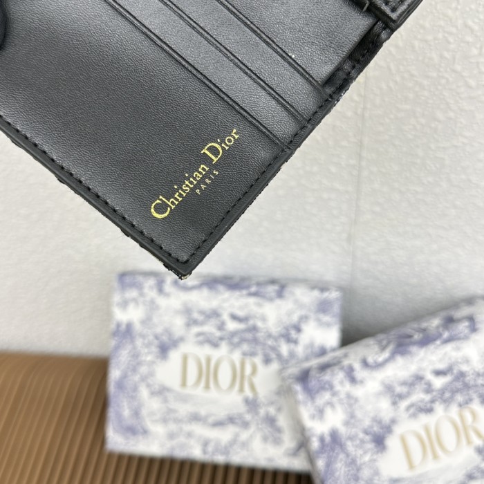 累積売上総額第１位！ディオール n級品 短財布