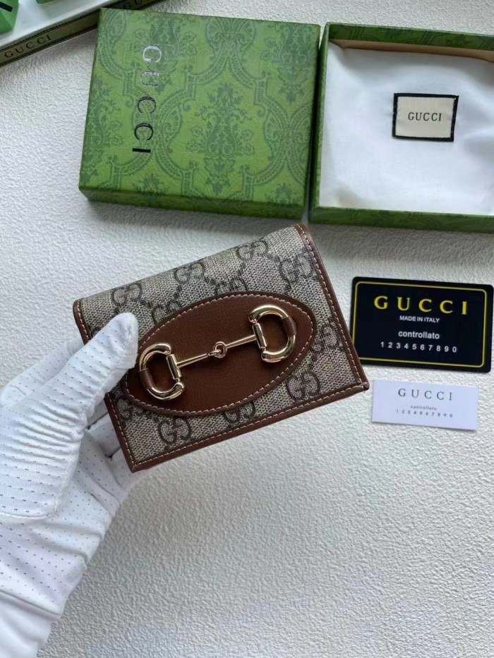 稀少 グッチ 偽物通販 短財布