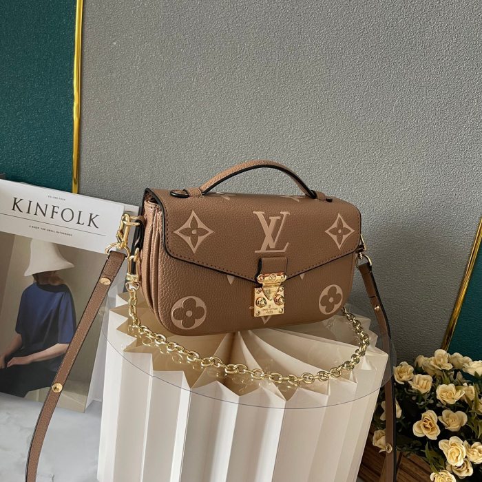 新作 ルイヴィトン 激安偽物 ショルダーバッグ