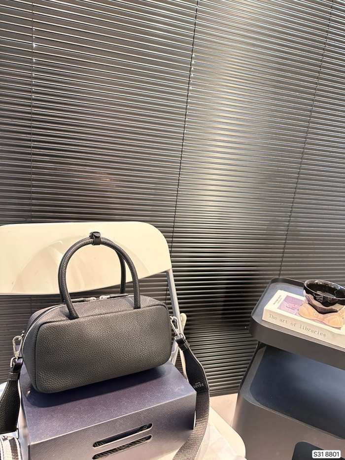 【限定】プラダ スーパーコピー レディース ショルダーバック