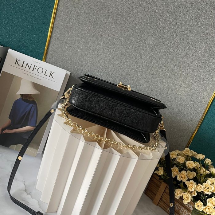 超奇跡の入荷☆ ルイヴィトン コピーおすすめ ショルダーバッグ
