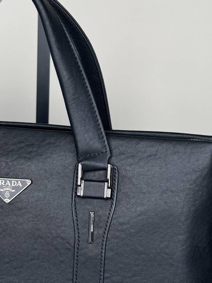 超奇跡の入荷☆ プラダ コピー の手提げブリーフケース