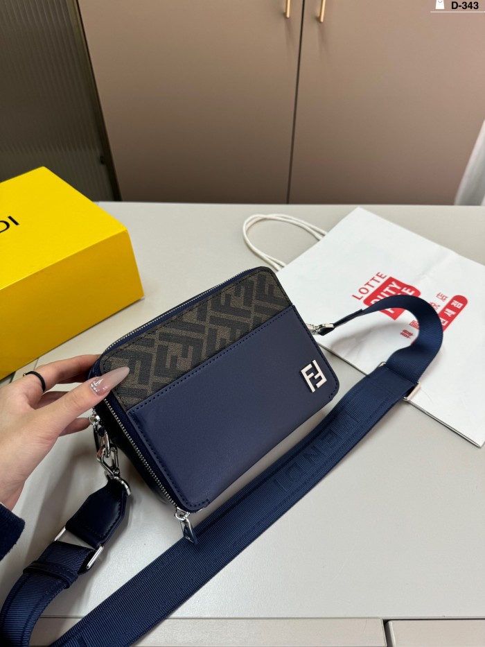 追跡付 フェンディ 激安偽物 の新しいカメラバッグ