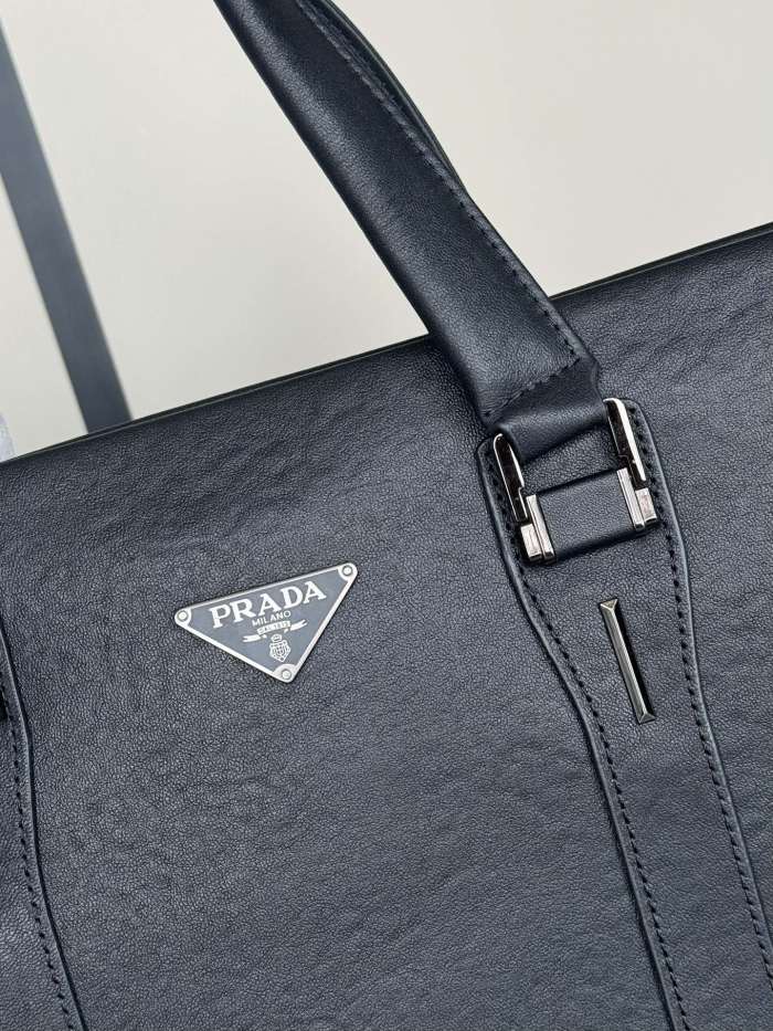 超奇跡の入荷☆ プラダ コピー の手提げブリーフケース