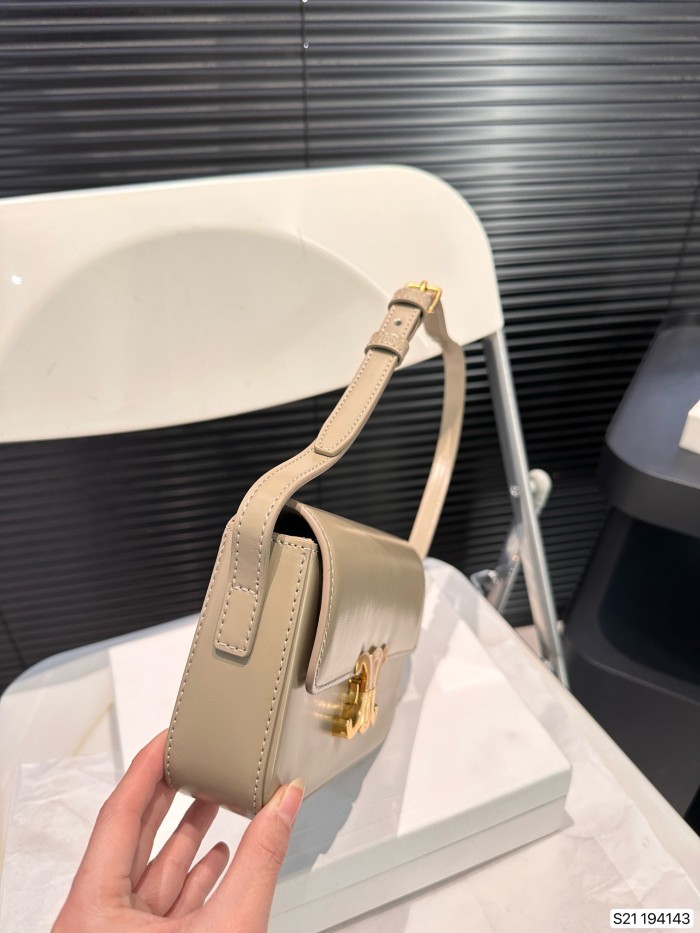 超話題! セリーヌ 偽物通販 の ショルダーバック