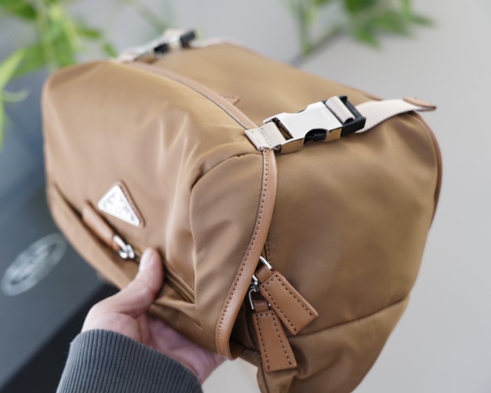 追跡付 プラダ n級品 メンズショルダーバッグを斜め掛