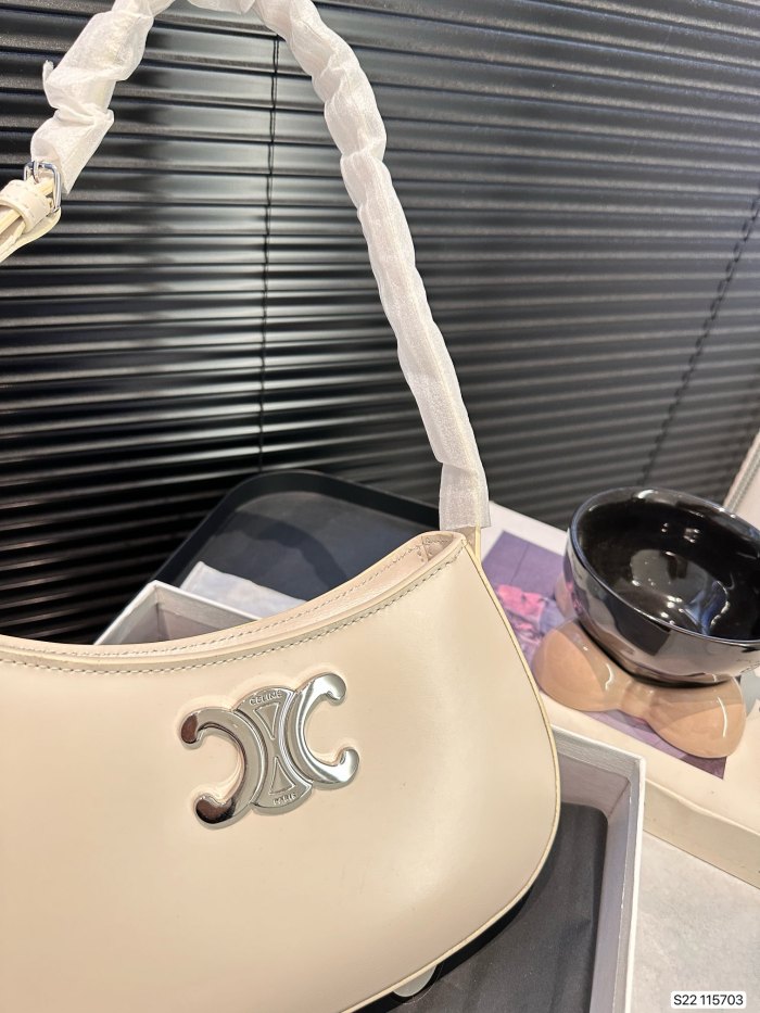 追跡付 セリーヌ 激安通販 のの脇バッグ