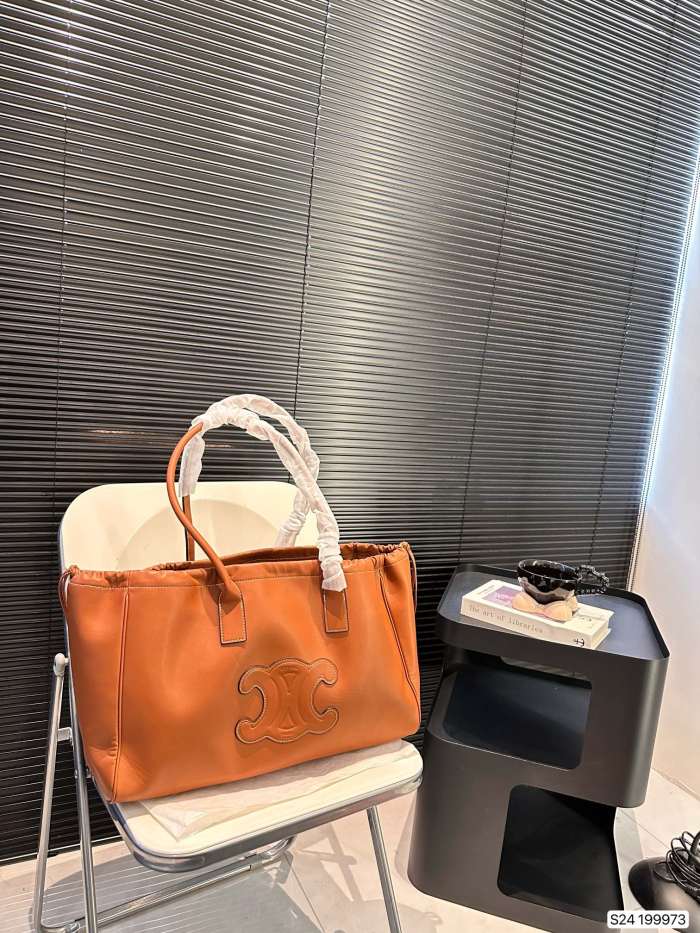 稀少 セリーヌ n級品 の ハンドバック