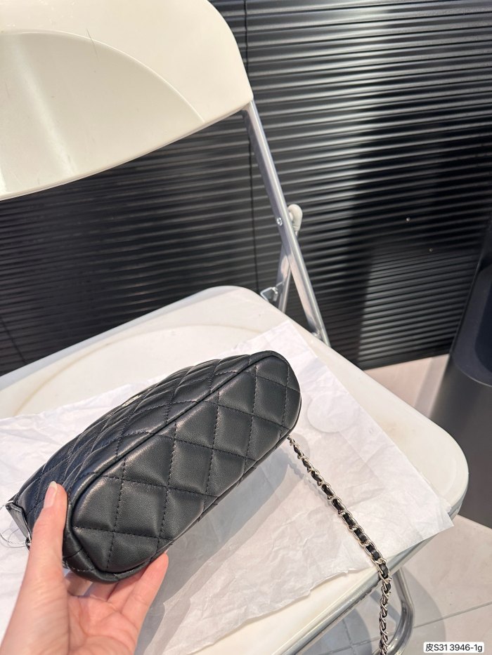 日本未入荷 シャネル スーパーコピー ショルダーバック