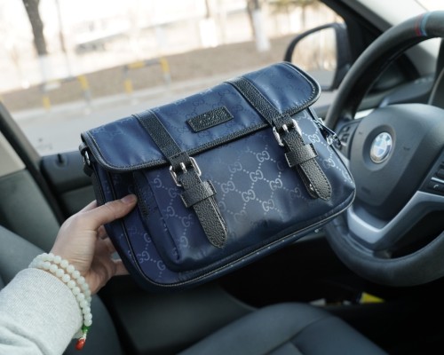 日本未入荷 グッチ 激安偽物 ショルダーバック