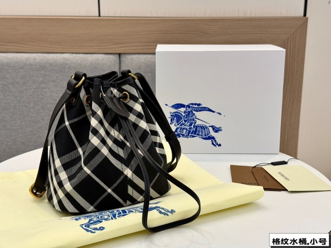超奇跡の入荷☆ バーバリー 激安通販 ハンドバック