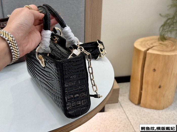 超話題! ディオール コピーおすすめ ショルダーバック