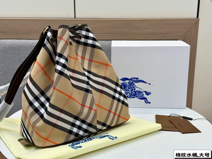 【話題商品！】バーバリー 激安偽物 ハンドバック