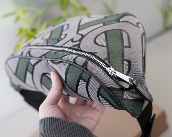 【話題商品！】バーバリー 偽物通販 ショルダーバック