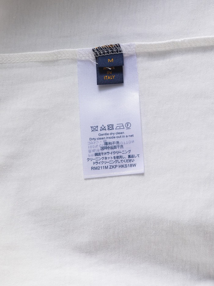 稀少 ルイヴィトン 激安通販 Louis Vuitton胸元ビーズアルファベットポケット刺繍🪡ロゴ重工芸半袖Tシャツ