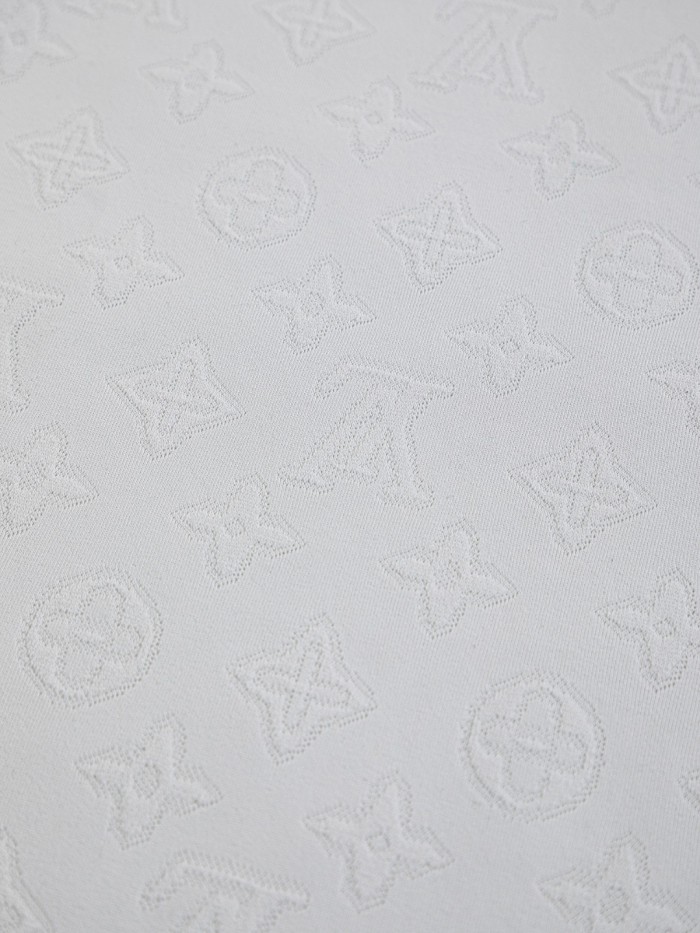 超話題! ルイヴィトン n級品 LV クローバーの老花アルファベット全身にジャカードの半袖アルファベット刺繍丸首半袖Tシャツ