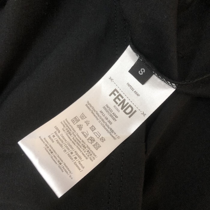 一目惚れ♪ フェンディ偽物通販  2025の最新半袖Tシャツ