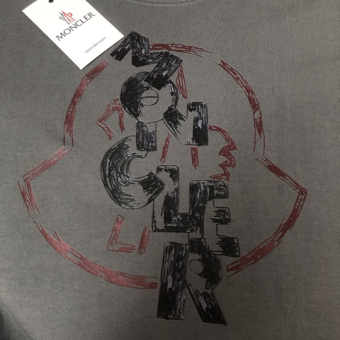 超奇跡の入荷☆ モンクレール 激安通販  2025最新の半袖Tシャツ