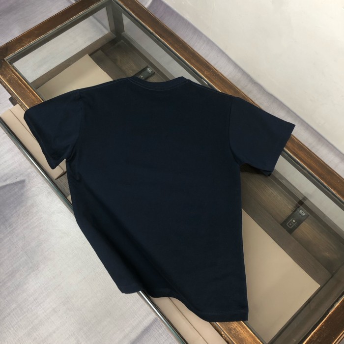 新作 モンクレール 偽物通販  2025最新の半袖Tシャツ