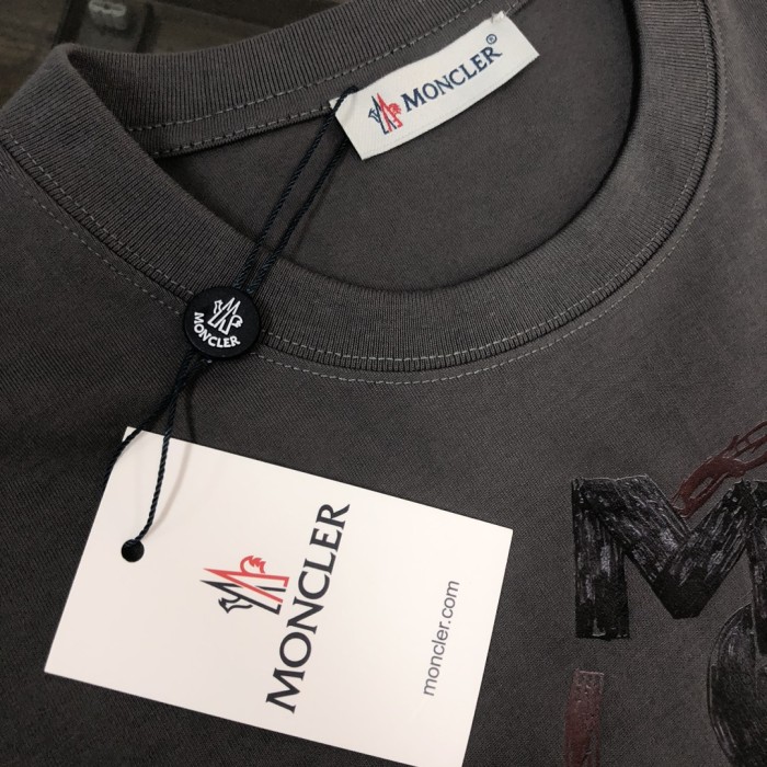 超奇跡の入荷☆ モンクレール 激安通販  2025最新の半袖Tシャツ