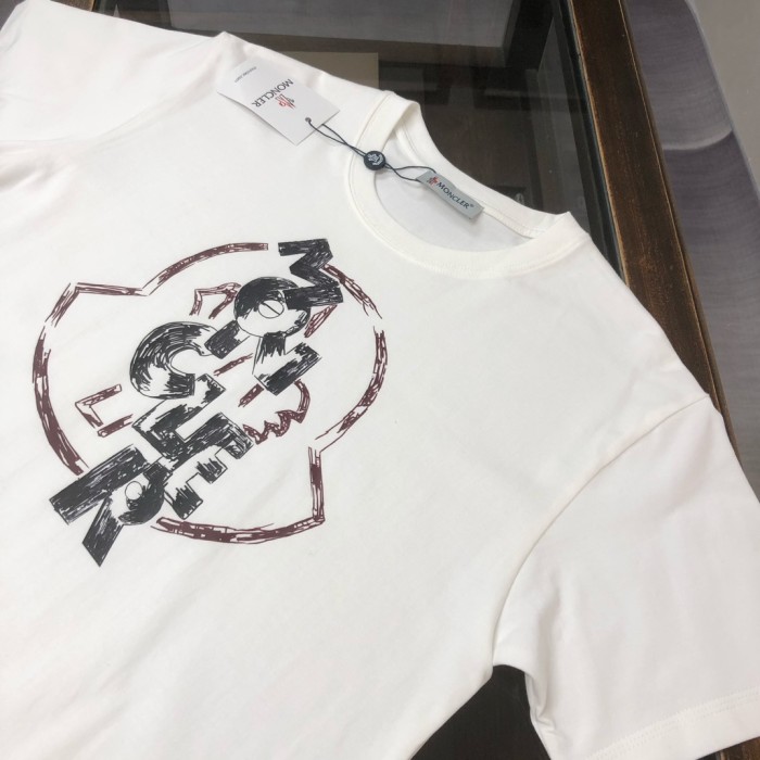 使い勝手良し モンクレール コピー  2025最新の半袖Tシャツ