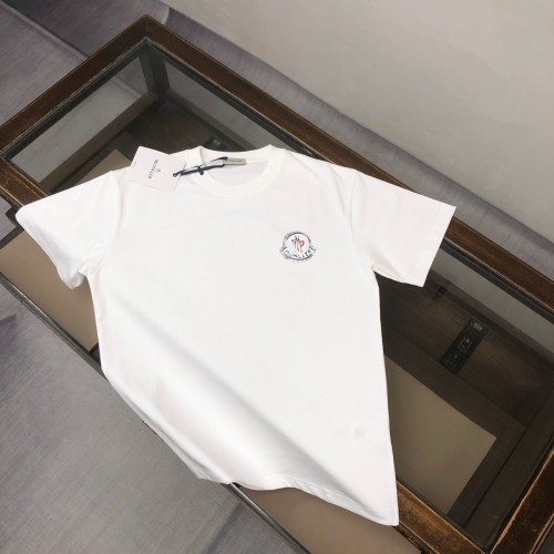 入手困難 モンクレール n級品 2025春夏新作男女同型半袖Tシャツ