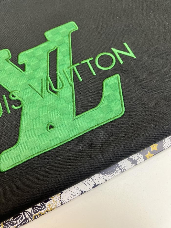入手困難 ルイヴィトン 偽物通販  LV 25 SS春夏モデルTシャツ