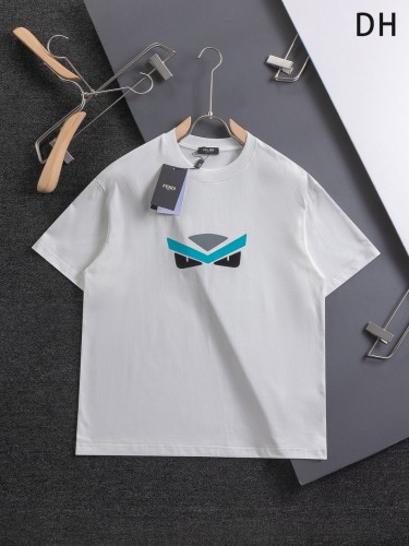 日本未入荷 フェンディ 激安偽物 青い眉毛と黒い目の小さな怪獣半袖Tシャツ