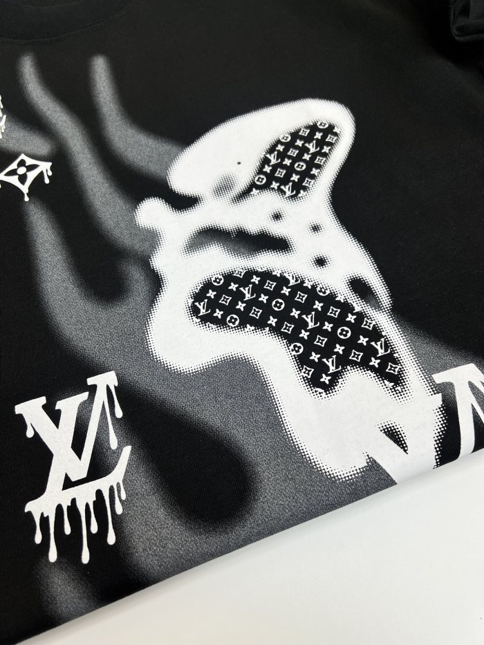 一目惚れ♪ ルイヴィトン コピーおすすめ LV 25 SS春夏モデルTシャツ