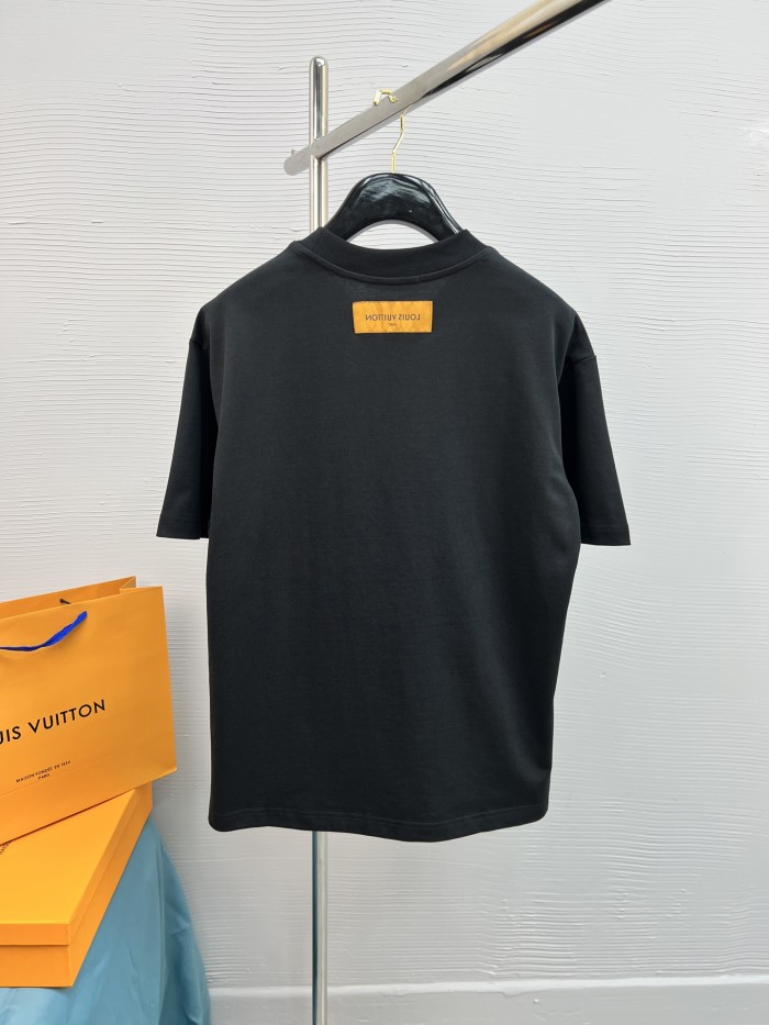 入手困難 ルイヴィトン 偽物通販  LV 25 SS春夏モデルTシャツ