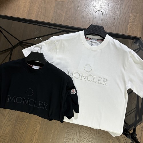 使い勝手良し モンクレール 偽物通販 2025新作刺繍入り大ロゴロゴ半袖Tシャツ2色