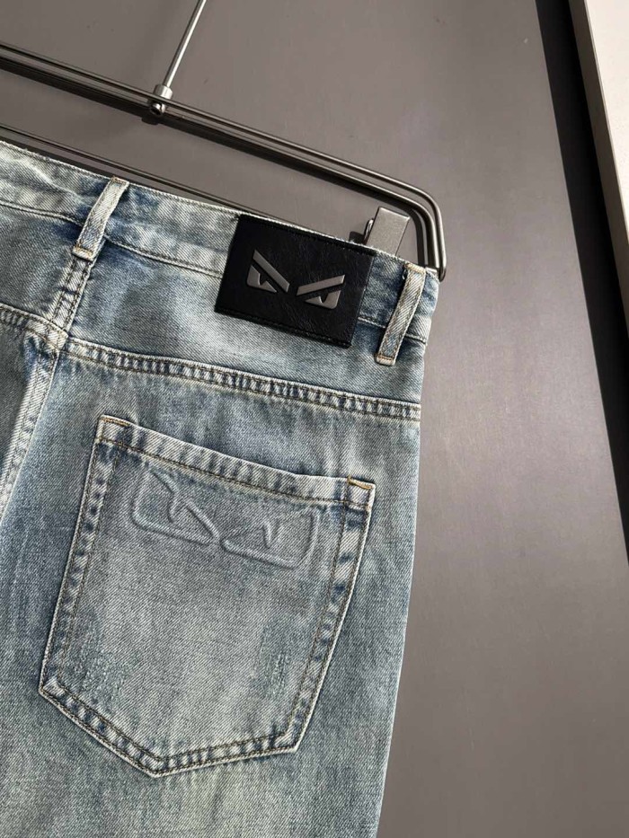 【限定】 フェンディ n級品 2025シーズンフィットジーンズロングパンツ
