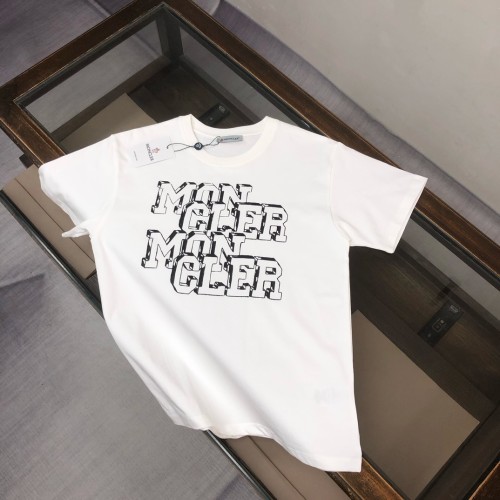 超話題! モンクレール コピーおすすめ 2025最新の半袖Tシャツ