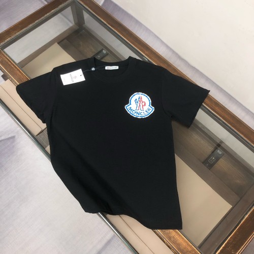 【話題商品！】 モンクレール 激安偽物 2025最新の半袖Tシャツ