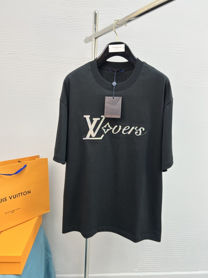 超奇跡の入荷☆ ルイヴィトン スーパーコピー Louis Vuitton 25ss白黒プリントのクルーネック半袖Tシャツ