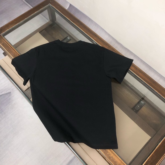【話題商品！】 モンクレール 激安偽物 2025最新の半袖Tシャツ