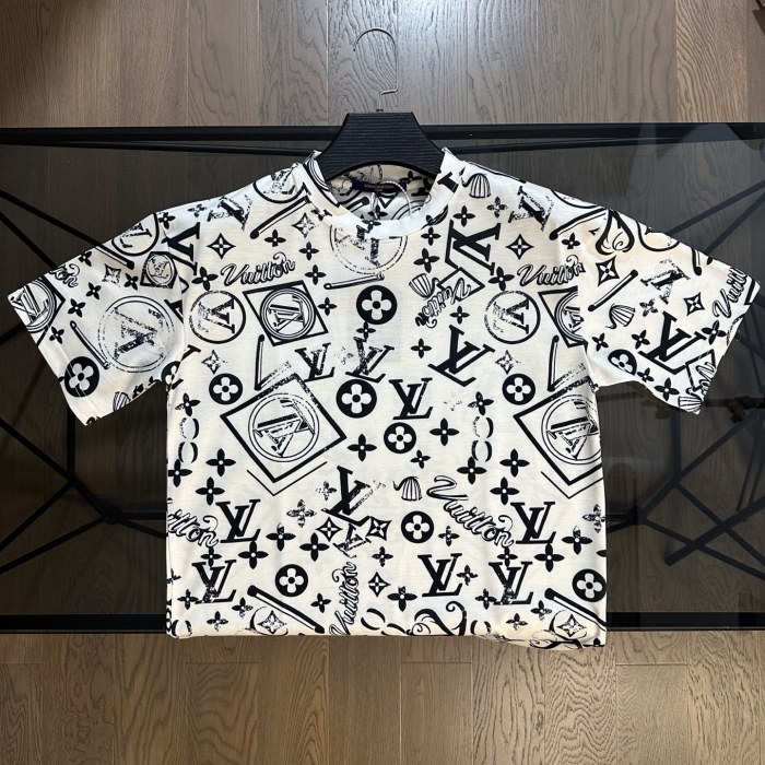 【限定】ルイヴィトン 激安偽物 LVフロックアルファベット満印ロゴデザイン半袖Tシャツ