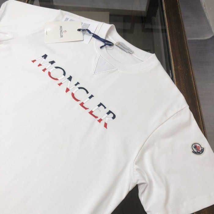 ★超人気 モンクレール 激安通販  2025春夏新発売コーナーシリーズコットンTシャツ