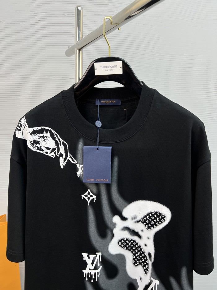 一目惚れ♪ ルイヴィトン コピーおすすめ LV 25 SS春夏モデルTシャツ