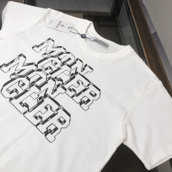 超話題! モンクレール コピーおすすめ 2025最新の半袖Tシャツ
