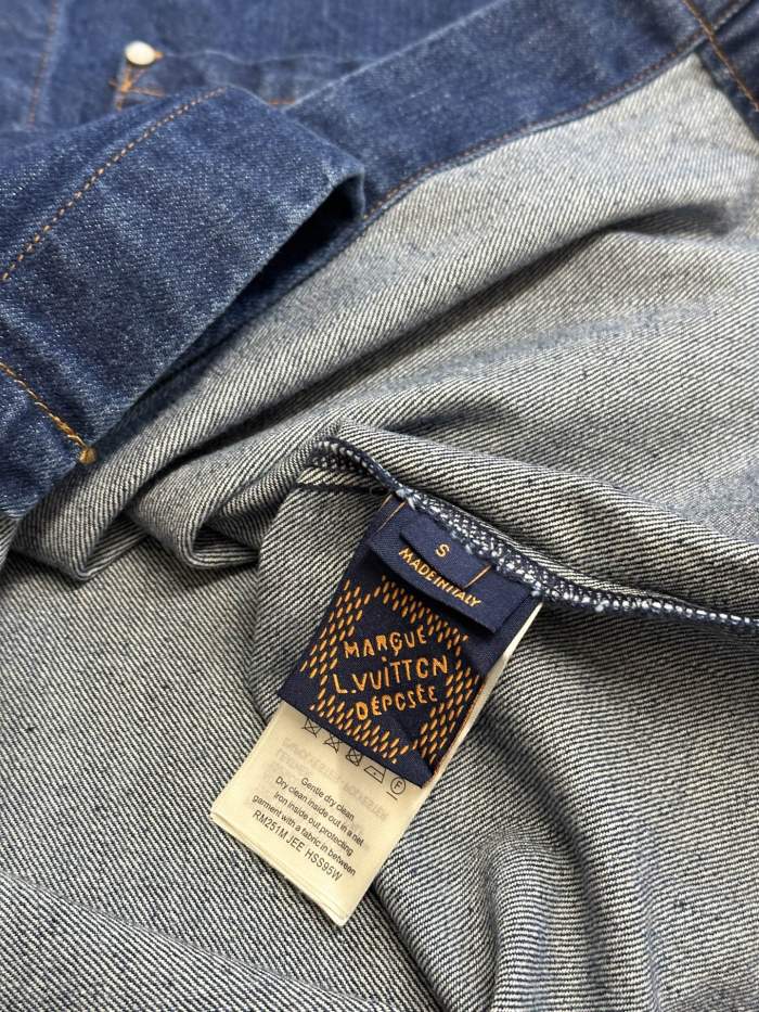 累積売上総額第１位！ ルイヴィトン n級品 25ssLvタンニン半袖シャツ従業員服
