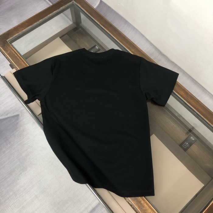 累積売上総額第１位！ モンクレール スーパーコピー 2025最新の半袖Tシャツ