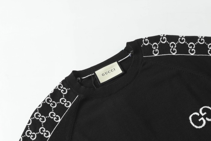 超話題! グッチ 偽物通販  ロゴニットクルーネック半袖Tシャツ