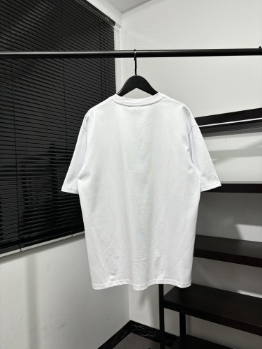 超話題! バーバリー コピーおすすめ 胸元の定番アルファベットプリント半袖Tシャツ