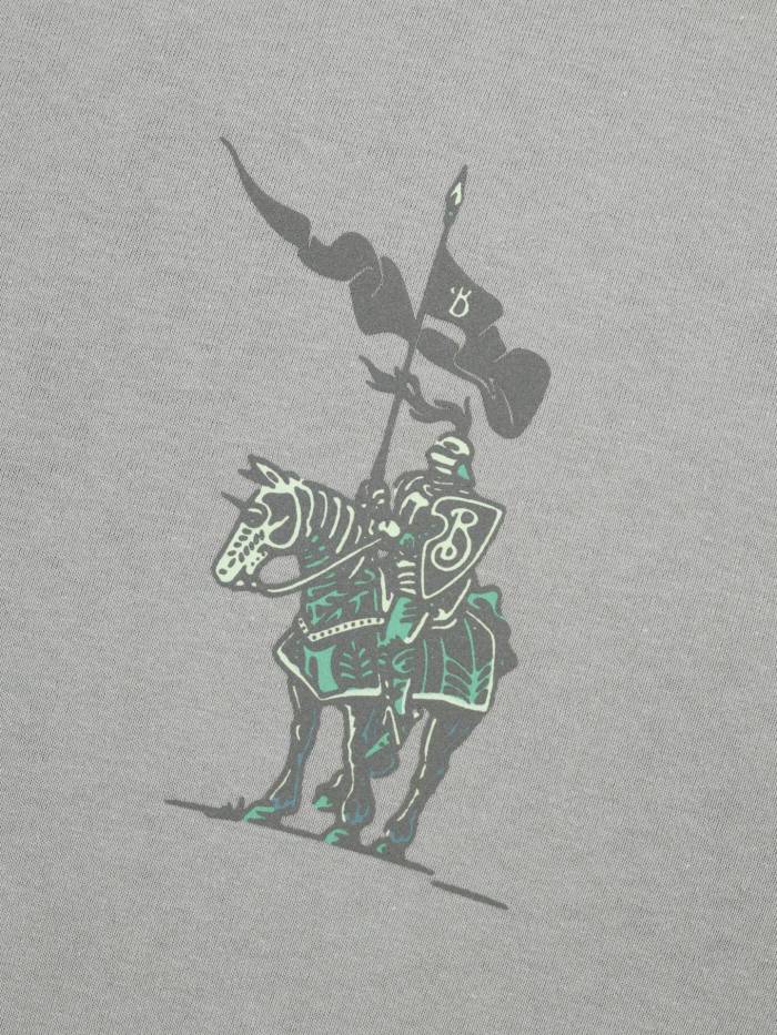 入手困難 バーバリー スーパーコピー 25ss春夏新作ロゴ馬術騎士プリント丸首Tシャツ