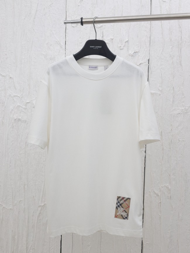 累積売上総額第1位! バーバリー 激安通販 25ss春夏新作裾ラベル丸首半袖Tシャツ