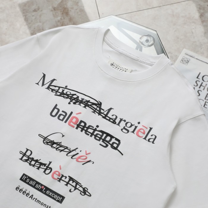 【限定】 バレンシアガ 偽物通販  アルファベットプリント落書き半袖Tシャツ